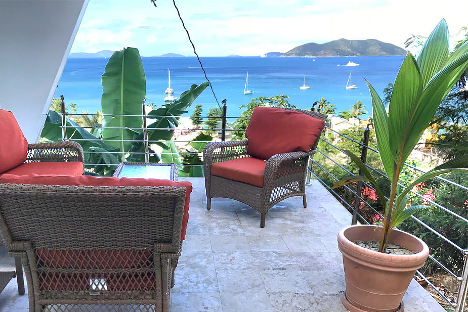 sitting area at Coconut Breeze Villas